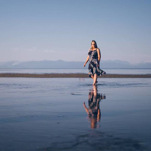 Meet your Posher, Mandy - Picture 1 of 1